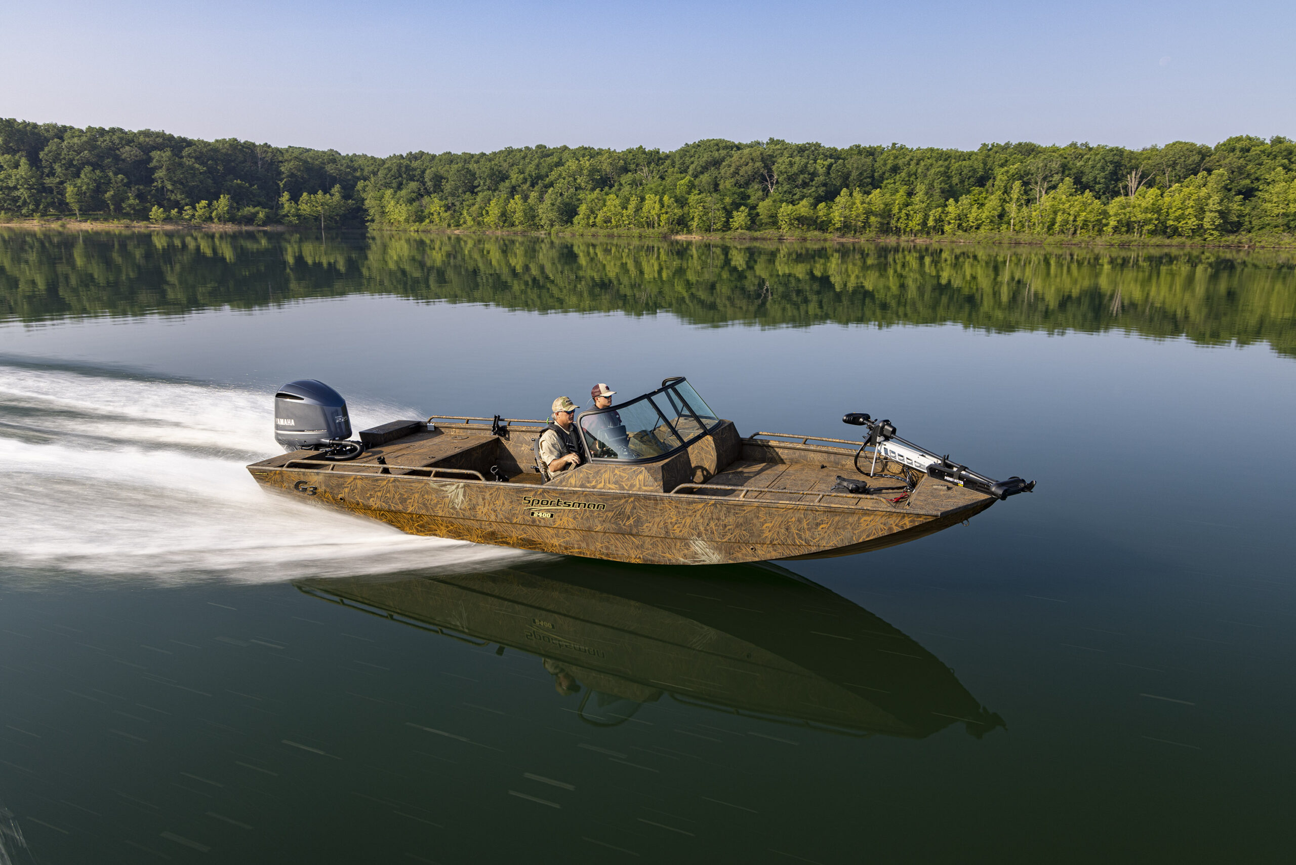 Anchoring and Docking 101: How to Find the Perfect Spot for Your Boat