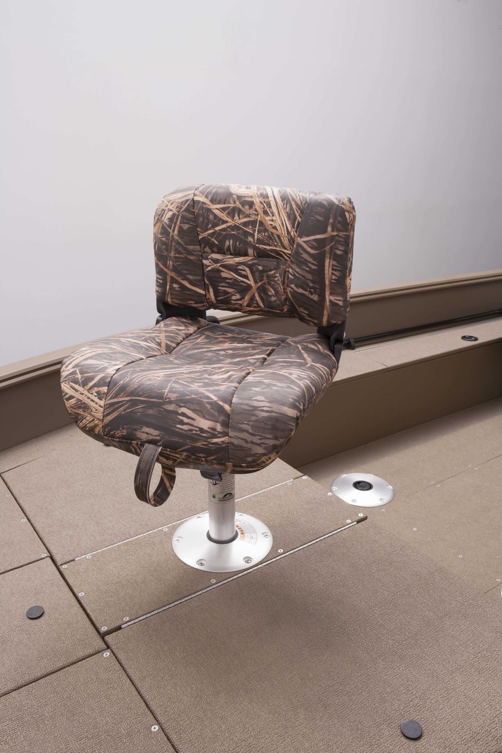 Outfitter V167 T Fishing Seat
