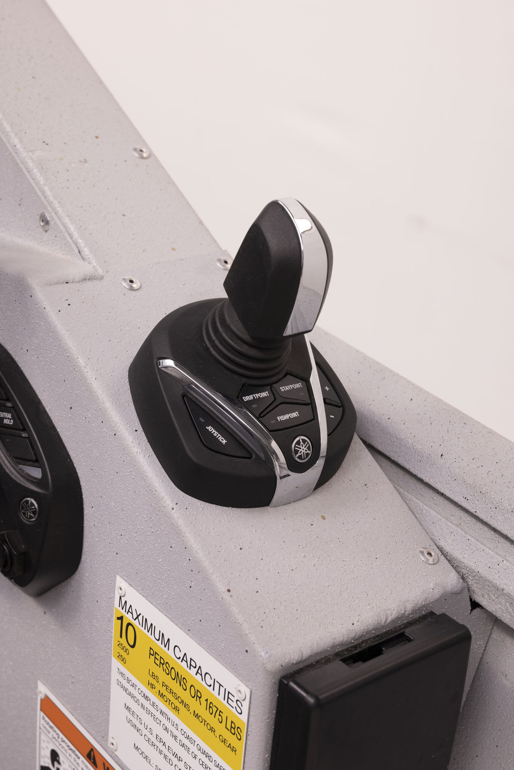 Sportsman 2400 Helm Master