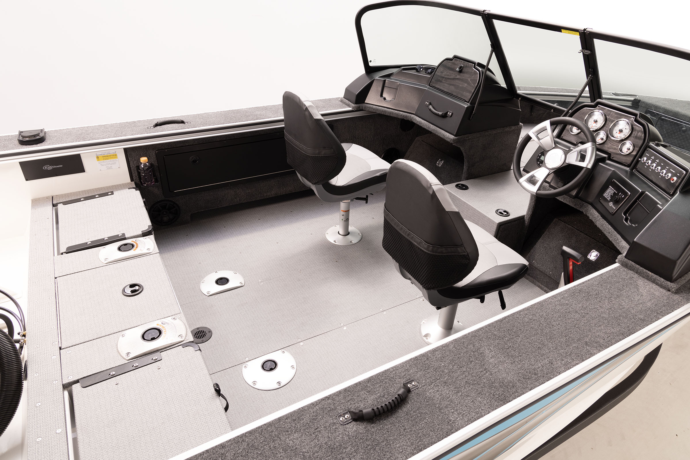 Angler V1750 SF Cockpit